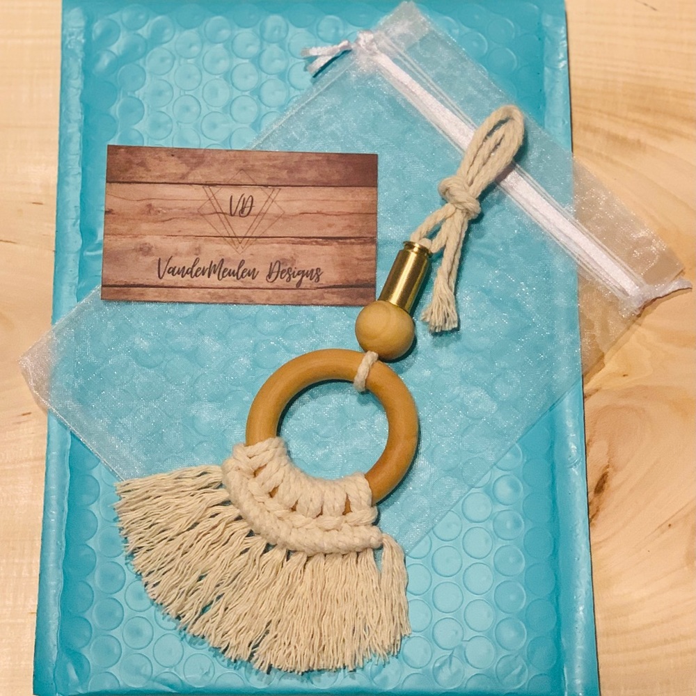 Macrame oil diffuser - Picture 4 of 5